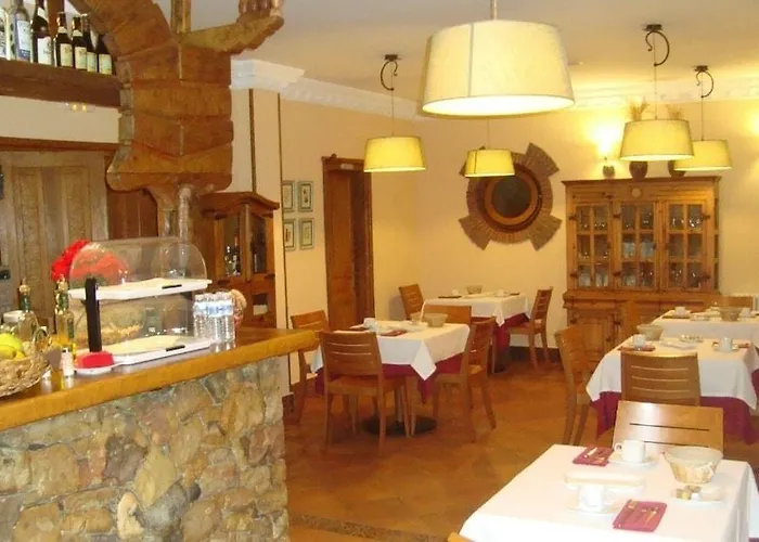 Rural La Llosa De Samano Hotel 2*